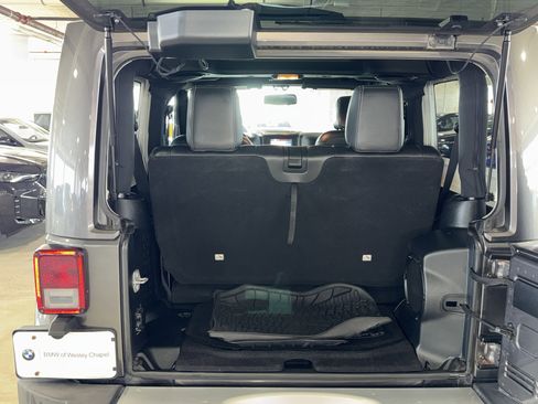 Used 2014 Jeep Wrangler Sahara w/ Connectivity Group image 13