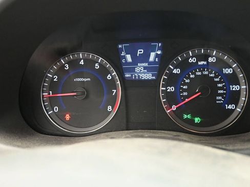 Used 2013 Hyundai Accent GLS w/ Premium Pkg FWD image 25