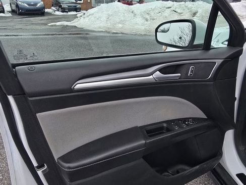 Used 2015 Ford Fusion S image 3