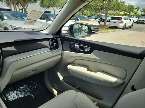Used 2025 Volvo XC60 T8 Plus w/ Protection Package Premier AWD/4WD image 15