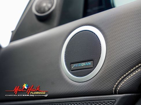 Used 2023 Land Rover Discovery S R-Dynamic image 21