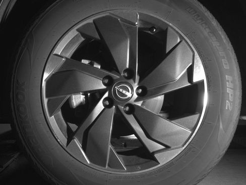 Used 2025 Nissan Rogue SV image 12