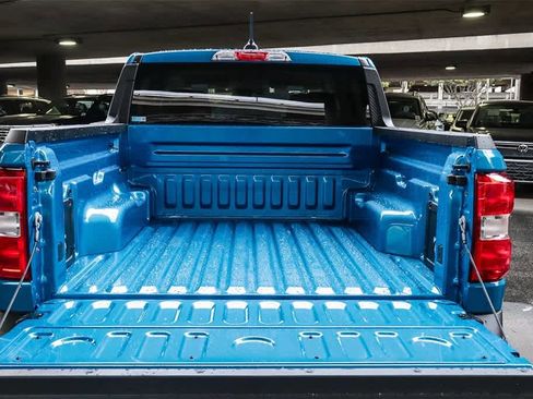 New 2025 Ford Maverick XL image 27