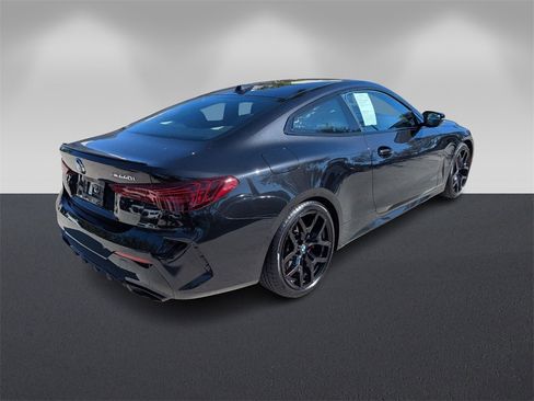 Certified 2025 BMW M440i Coupe w/ Premium Package image 4