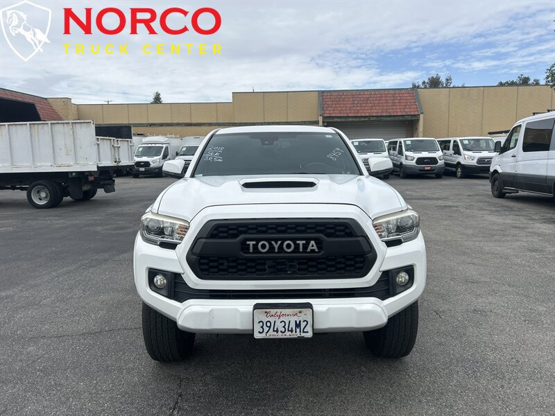 Used 2018 Toyota Tacoma TRD Sport w/ Technology Package RWD image 3