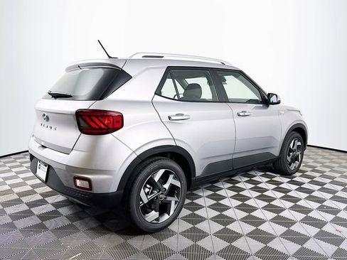New 2026 Hyundai Venue SEL FWD image 6