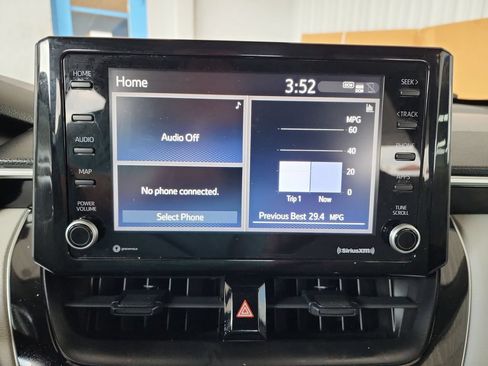 Used 2022 Toyota Corolla Cross LE FWD image 26