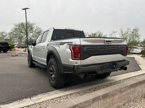 Used 2019 Ford F150 Raptor w/ Equipment Group 802A Luxury image 5