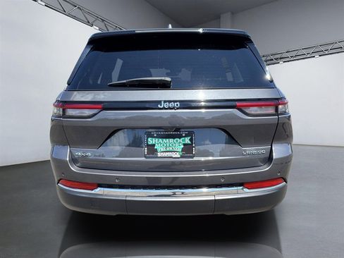 Used 2023 Jeep Grand Cherokee Laredo AWD/4WD image 6