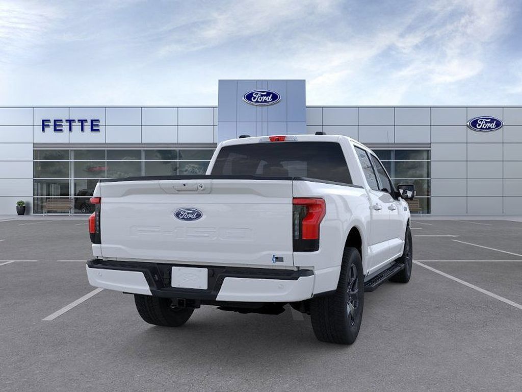 New 2025 Ford F150 Lightning Flash AWD/4WD image 8