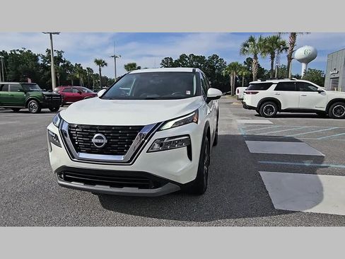 Used 2023 Nissan Rogue SV FWD image 20
