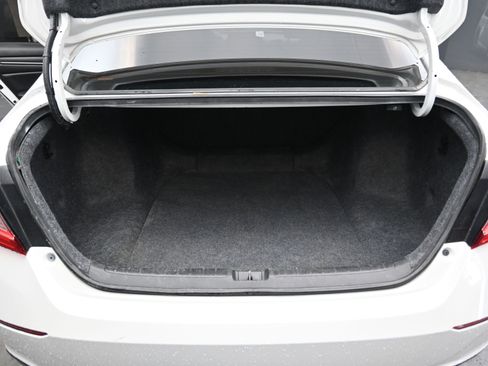 Used 2021 Honda Accord LX image 17