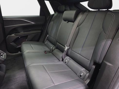 Certified 2024 Cadillac Lyriq Luxury image 11