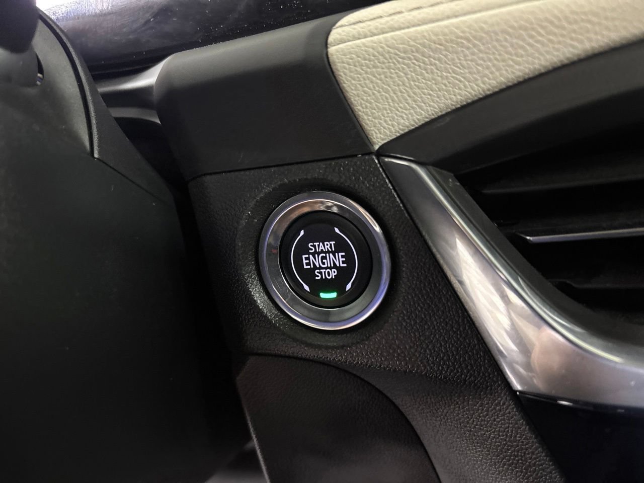 Used 2024 Buick Encore GX Avenir w/ Avenir Convenience Package AWD/4WD image 22