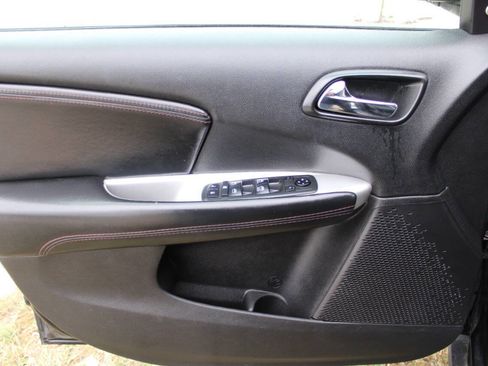 Used 2019 Dodge Journey GT image 11