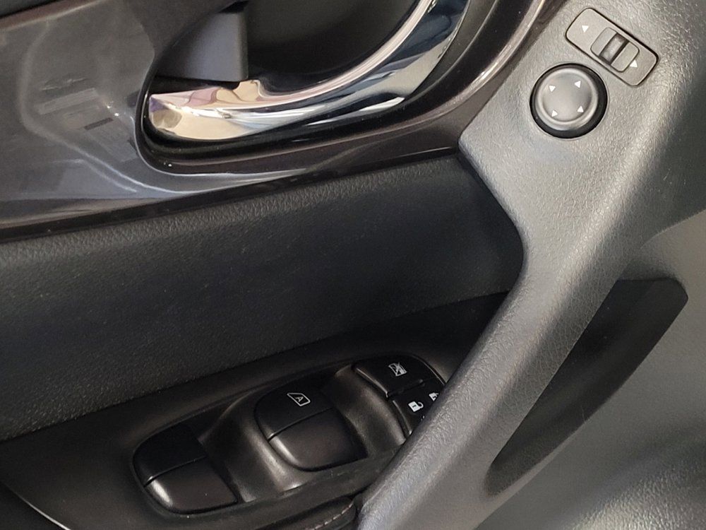 Used 2019 Nissan Rogue S w/ Special Edition Package AWD/4WD image 27