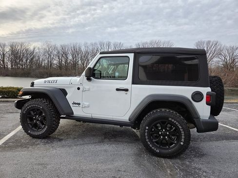 Used 2021 Jeep Wrangler Sport image 10