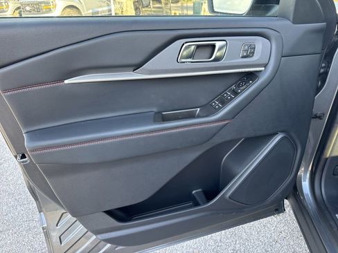 New 2025 Ford Explorer ST-Line w/ Premium Package image 23