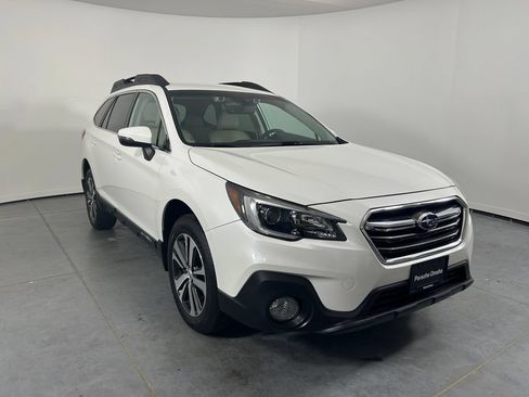 Used 2019 Subaru Outback 2.5i Limited w/ Popular Package #2 AWD/4WD image 9