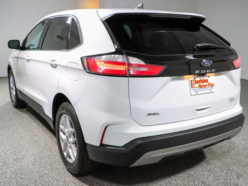 Used 2021 Ford Edge SEL FWD image 9