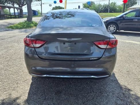 Used 2015 Chrysler 200 Limited FWD image 6