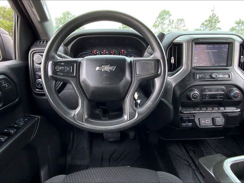 Used 2022 Chevrolet Silverado 1500 Custom Trail Boss image 6