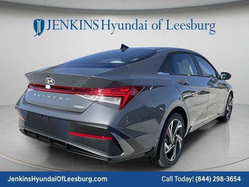 New 2026 Hyundai Elantra Limited FWD image 5