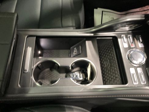 Used 2026 Lincoln Nautilus Premier w/ Equipment Group 102A image 5