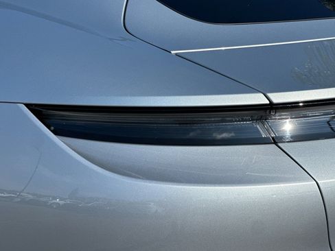 Used 2023 Porsche Taycan image 27