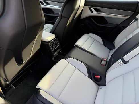 New 2025 Porsche Taycan 4S AWD/4WD image 32