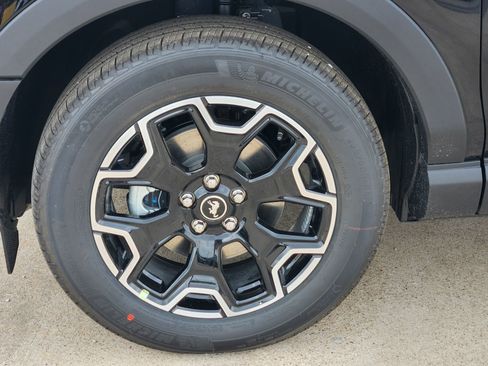 New 2026 Ford Bronco Sport Outer Banks w/ Outer Banks Tech Package+ AWD/4WD image 12