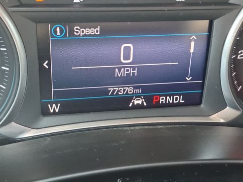 Used 2020 Chevrolet Equinox LT FWD image 16