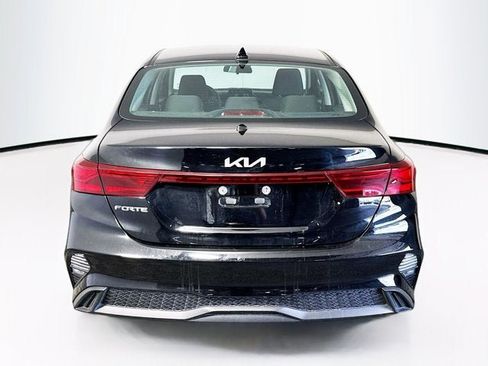 Certified 2023 Kia Forte LXS FWD image 6