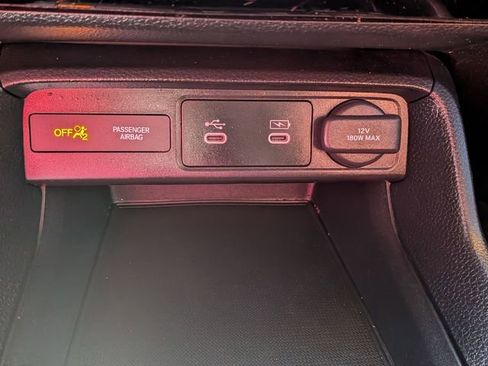 Used 2025 Honda Civic Sport image 26