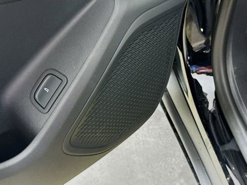 New 2026 Chevrolet Traverse LT w/ Sun and Wheel Package image 21