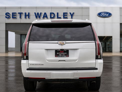 Used 2017 Cadillac Escalade Platinum AWD/4WD image 66