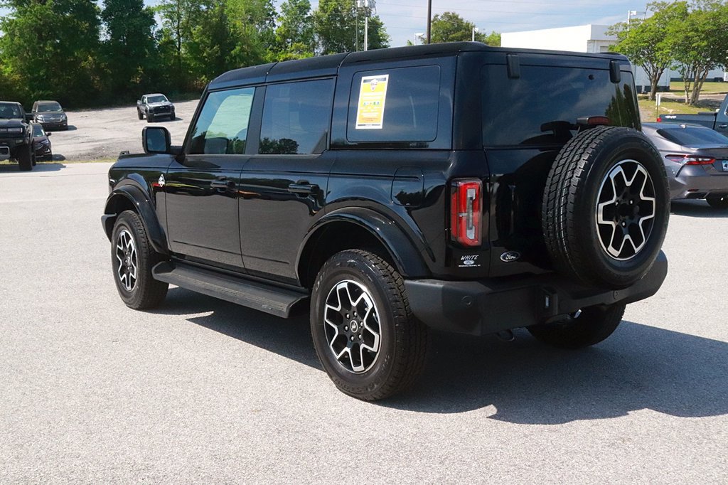 Used 2025 Ford Bronco Outer Banks AWD/4WD image 5