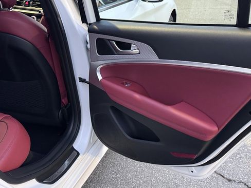 Used 2023 Genesis G70 2.0T w/ Sport Prestige Package image 18