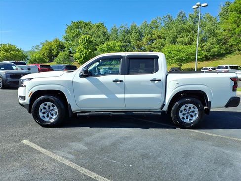 Certified 2025 Nissan Frontier S AWD/4WD image 9