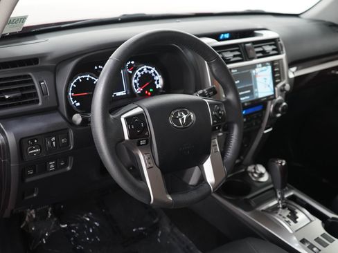 Used 2022 Toyota 4Runner Limited AWD/4WD image 20