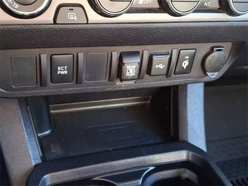 Used 2023 Toyota Tacoma TRD Off-Road image 23