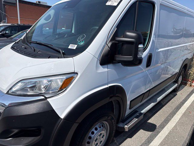 Used 2025 RAM ProMaster 2500 w/ U-Haul Equipment Group FWD image 2