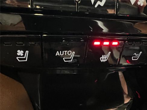 New 2026 Acura MDX SH-AWD w/Advance image 25