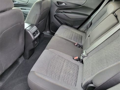 Used 2022 Chevrolet Equinox LT image 18