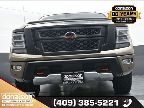 Used 2021 Nissan Titan PRO-4X w/ Pro-4x Convenience Package image 16