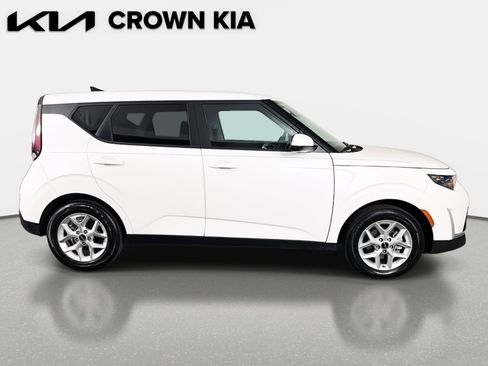 Certified 2025 Kia Soul LX w/ LX Technology Package image 4