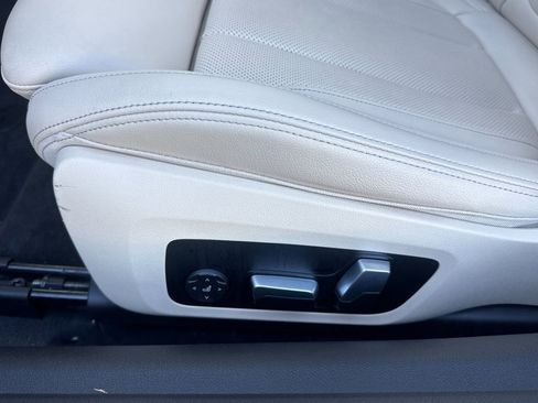 Used 2022 BMW 430i Coupe w/ M Sport Package image 13