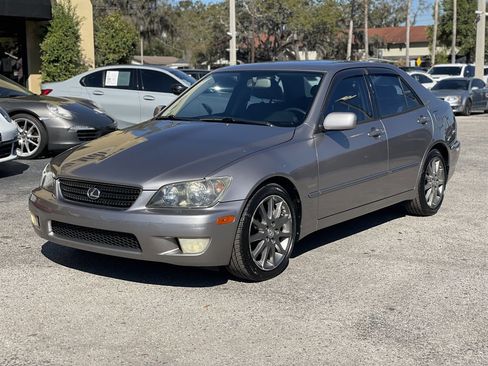 Used 2004 Lexus IS 300 image 18
