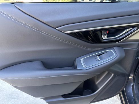 Used 2025 Subaru Outback Limited XT image 11