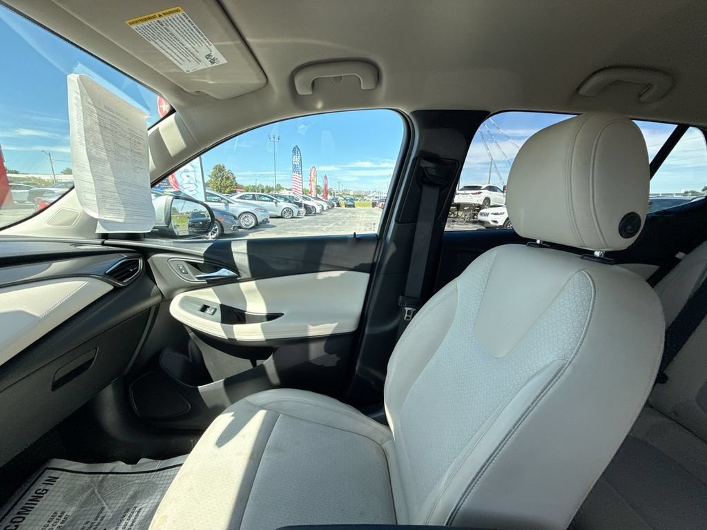 Used 2023 Buick Encore GX Preferred w/ Cold Weather Comfort Package FWD image 30